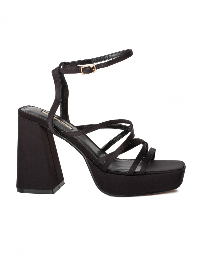 sandalias-altas-negras-910lpr.jpg